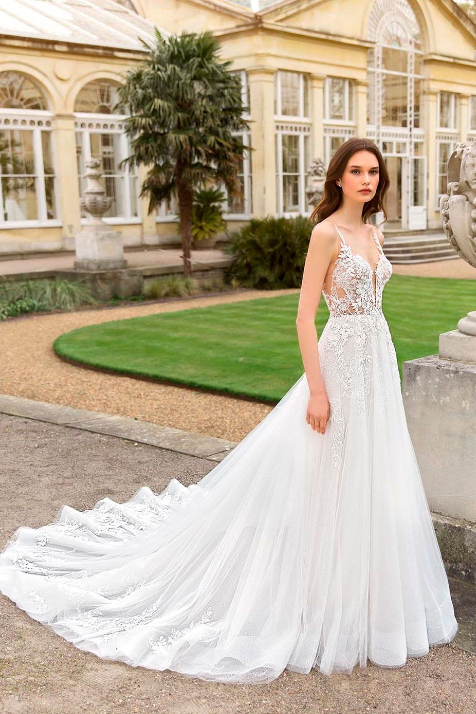 Enzoani 23 Pro SERENITY Side Web 1064 1418 80 int s c1